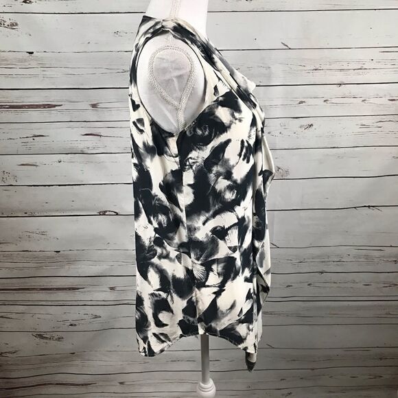 Leith Black White Floral Sleeveless 100% Silk tank - Picture 3 of 8